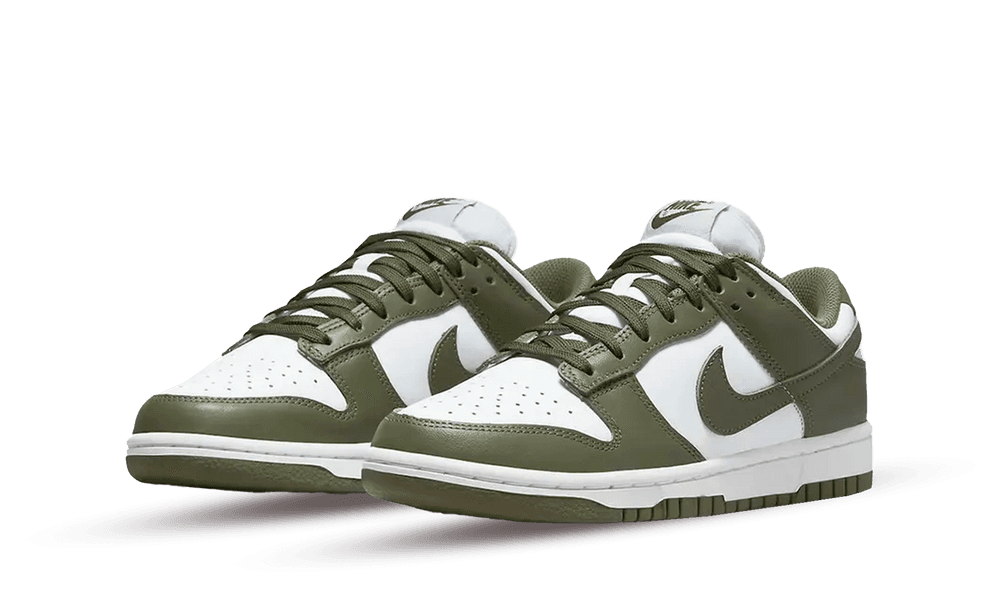 Nike Dunk Low Medium Olive (W)